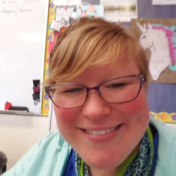 Meet your Posher, Vanessa - Picture 1 of 1